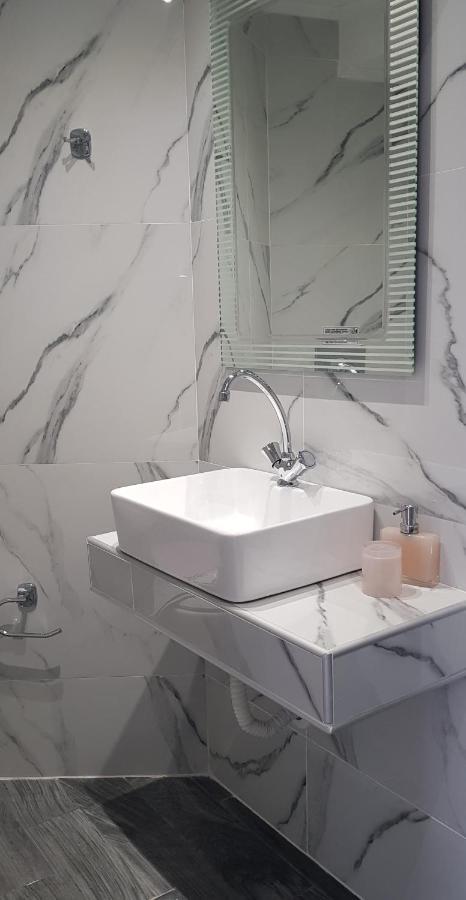 Ioni Rooms Потос Екстериор снимка