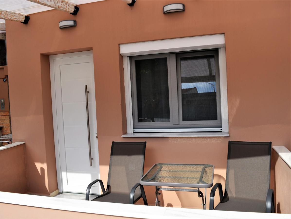 Ioni Rooms Потос Екстериор снимка